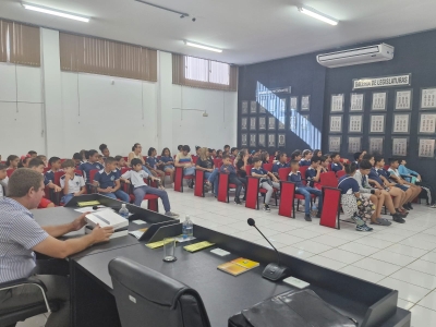 Palestra: “Descobrindo a Democracia: Como Funciona o Nosso País e a Nossa Cidade”.