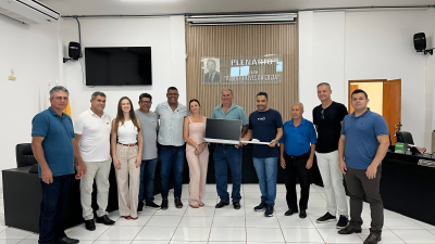 Cessão de um computador para a ACIASSO